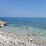 Babahouse Камерано
